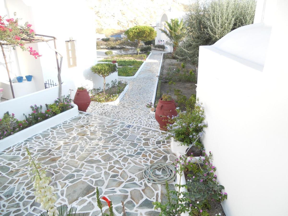 Villa Ostria Kamari  Exterior photo